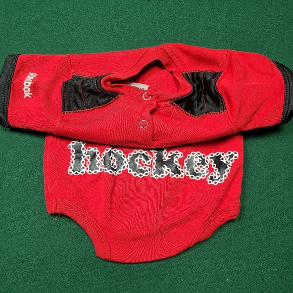 Ottawa Senators onesie EUC. - Picture 2 of 4